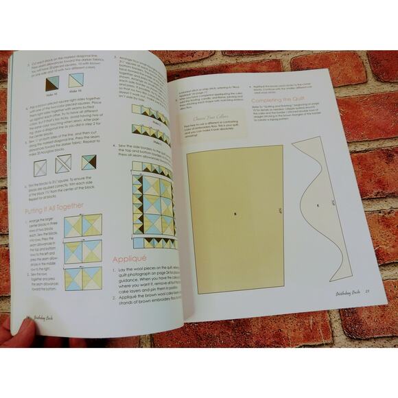 FAST‎ FLIRTY AND FUN Easy Quilts from Fabulous Fabrics by Sarah Bisel Quilting - Picture 5 of 14